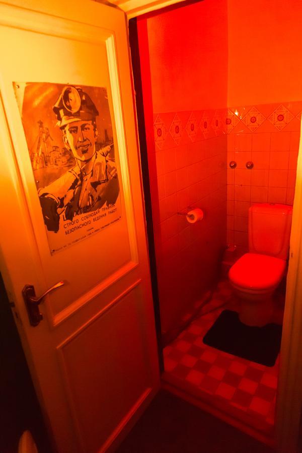 Alcatraz Jail-Hostel ティビリシ エクステリア 写真