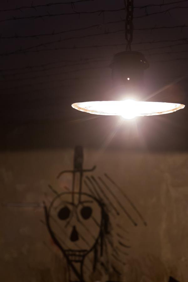 Alcatraz Jail-Hostel ティビリシ エクステリア 写真