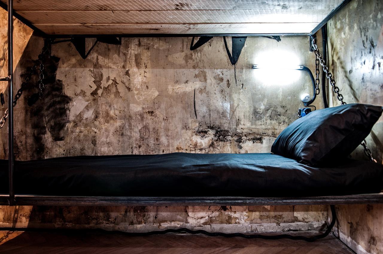 Alcatraz Jail-Hostel ティビリシ エクステリア 写真