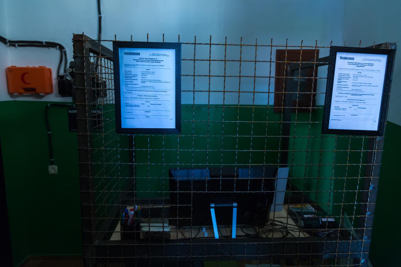 Alcatraz Jail-Hostel ティビリシ エクステリア 写真