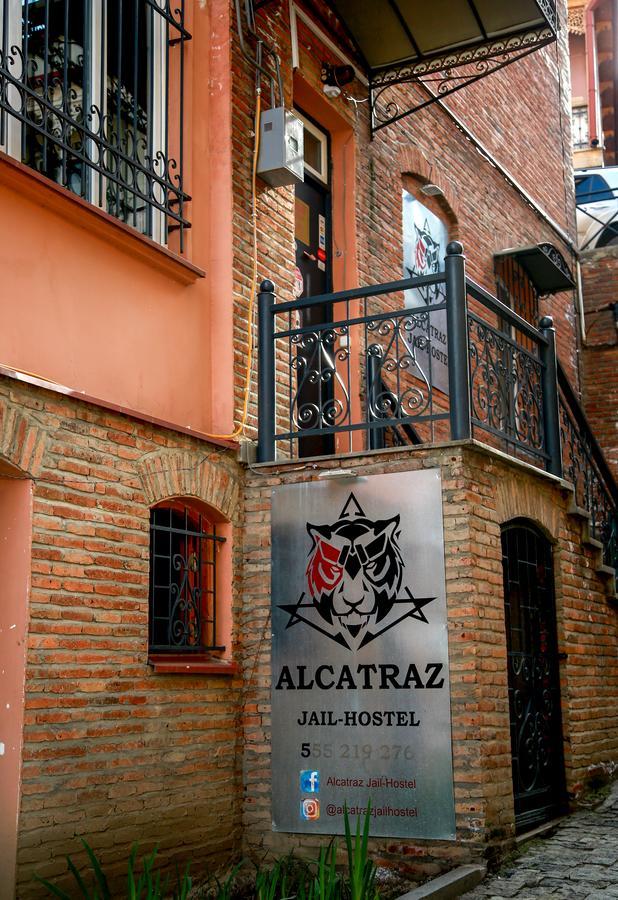 Alcatraz Jail-Hostel ティビリシ エクステリア 写真